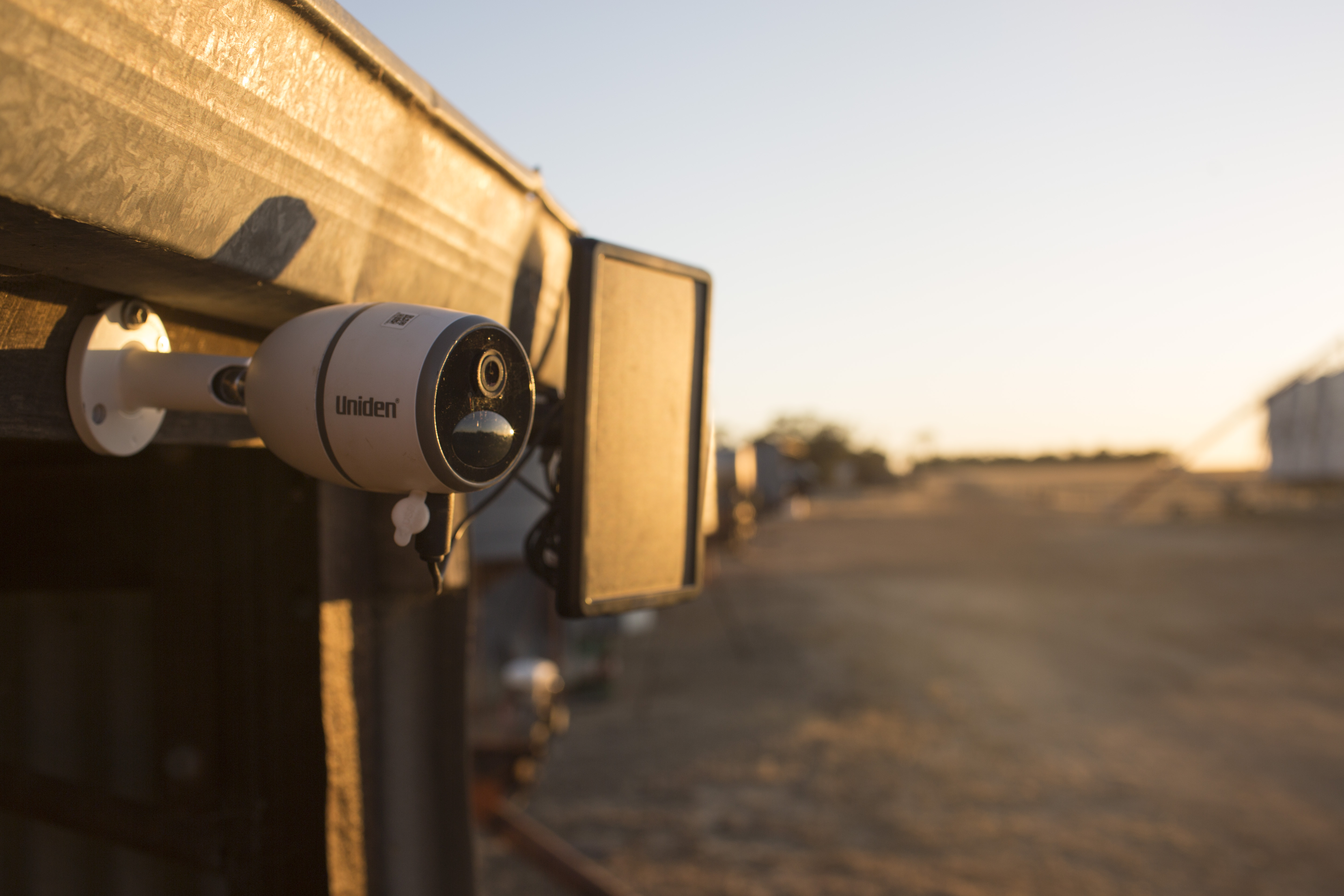 Uniden Guardian App Cam Solo 4GKit 4G FULL HD Weatherproof Cam+Solar